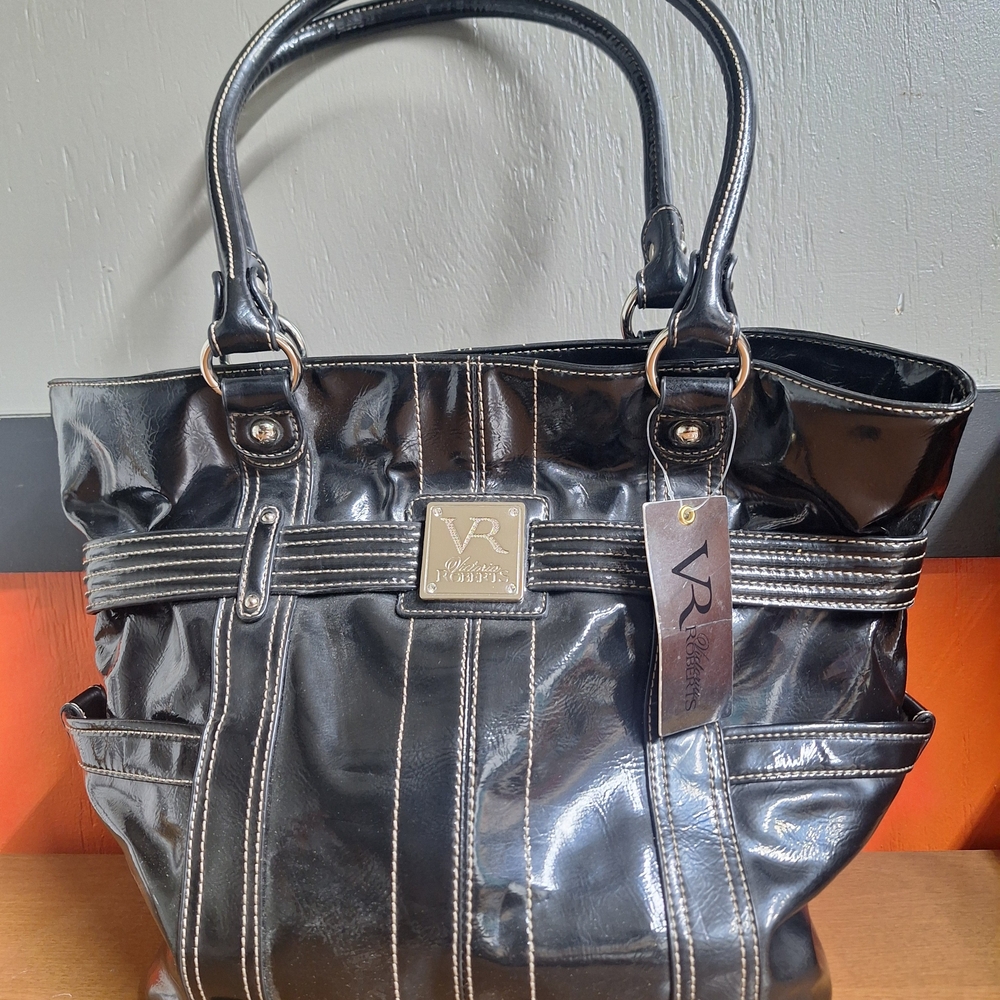 VICTORIA ROBERTS PURSE